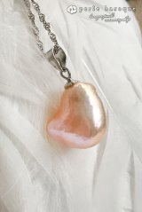 淡水大粒スタンダードクラス　バロックパールペンダントトップME　ピンクゴールド（チェーンなし）